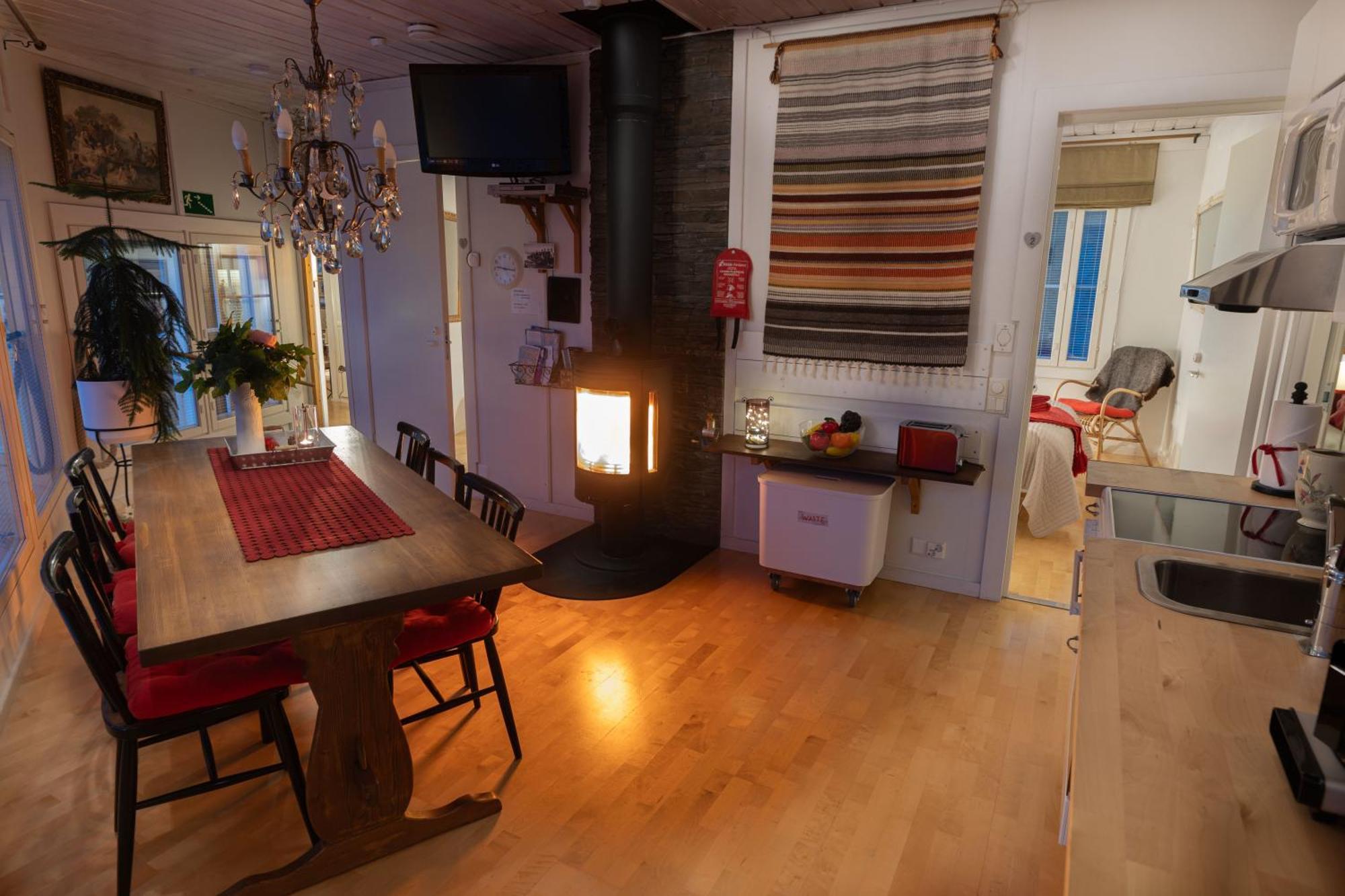 Aaria Bed And Breakfast Rovaniemi Exterior photo