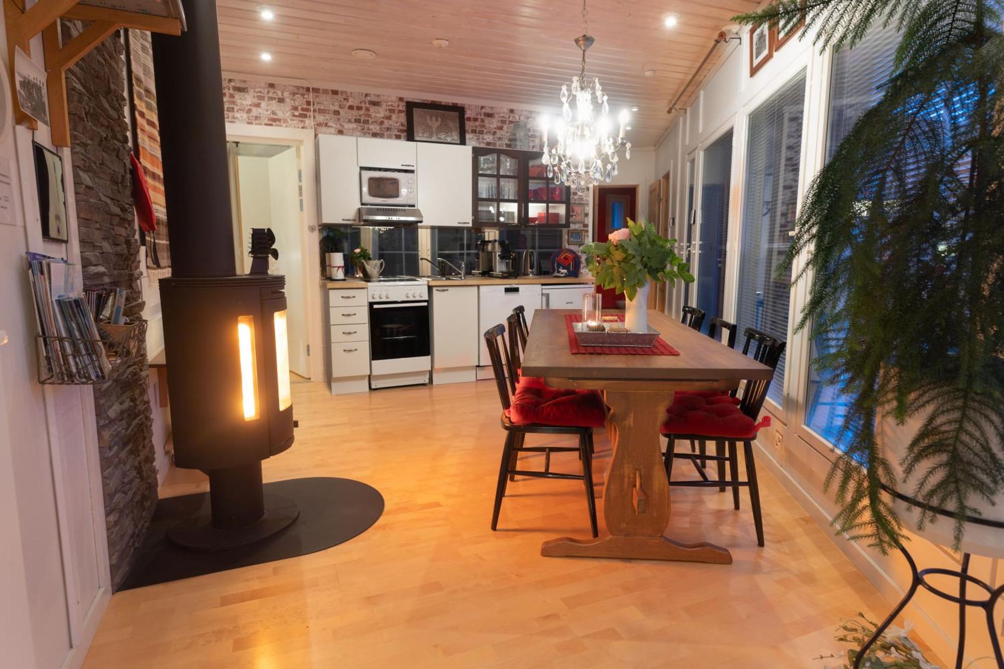 Aaria Bed And Breakfast Rovaniemi Exterior photo